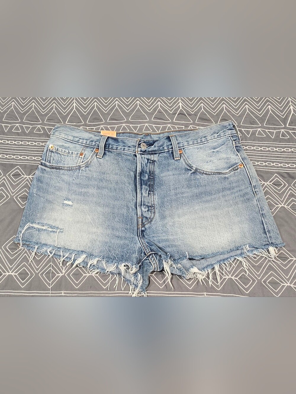 Levis Womens 501 High Waisted Distressed Shorts Size 33